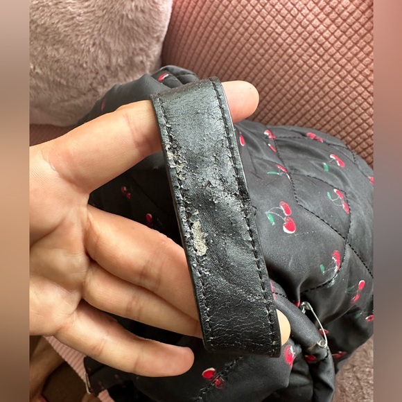 Marc Jacobs - Quilted Cherry Backpack/Book bag - Cherries. Great condition!! - Picture 5 of 13